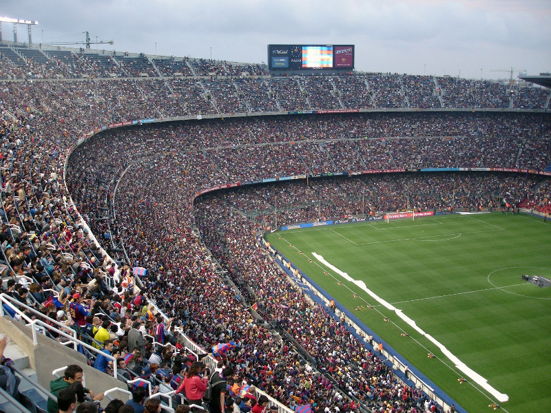 athletes-audience-ball-270085 athletes-audience-ball-270085